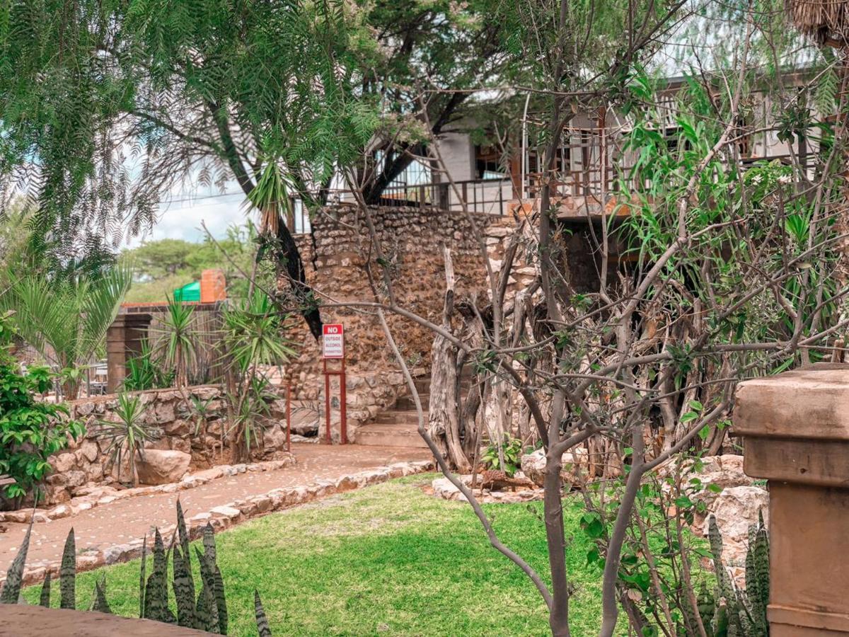 Nkisi Guesthouse Kang Exteriér fotografie